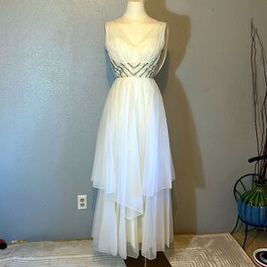Vintage Nadine women’s prom dress size L